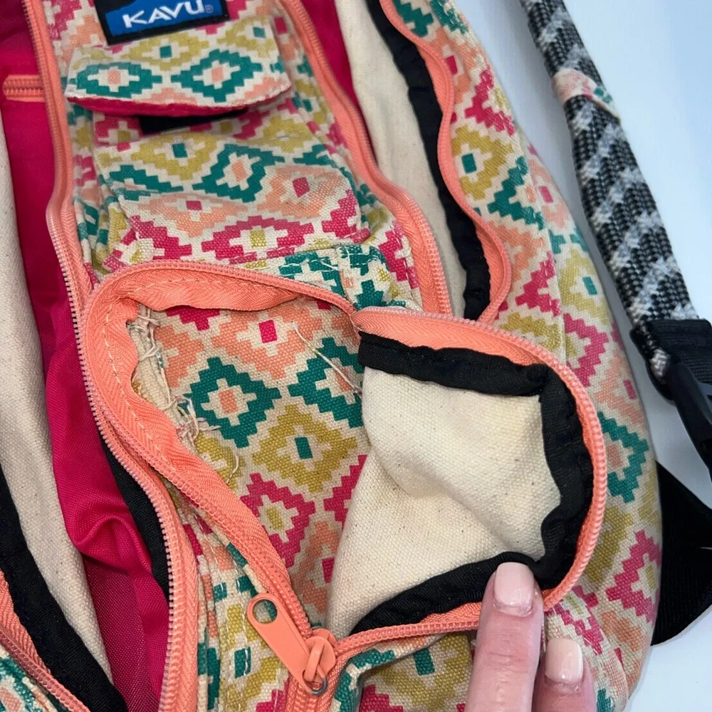 Kavu Original Rope Sling Bag Crossbody Backpack Aztec Southwestern Tribal Purse